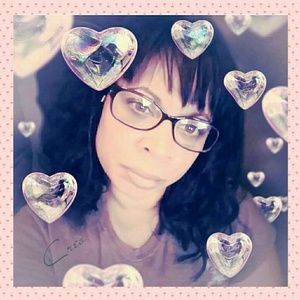 Welcome BOOKMARK my closet for later  🌸🌼🌺